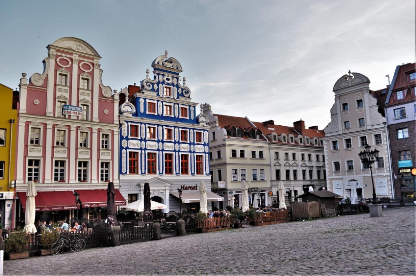 Space Apartments Old Town Щецин Экстерьер фото
